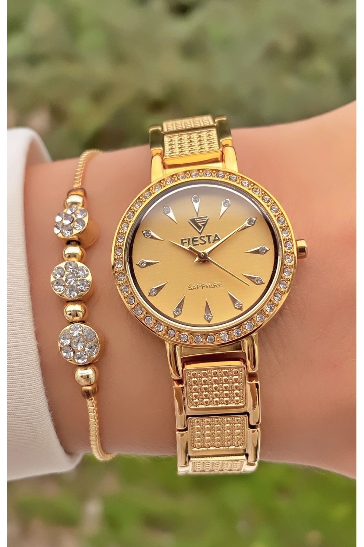 Gold shop bling watch