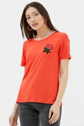 Kadın Kırmızı Sırtı Çapraz Bantlı T-Shirt 21Y2231-75581.0001-R1811