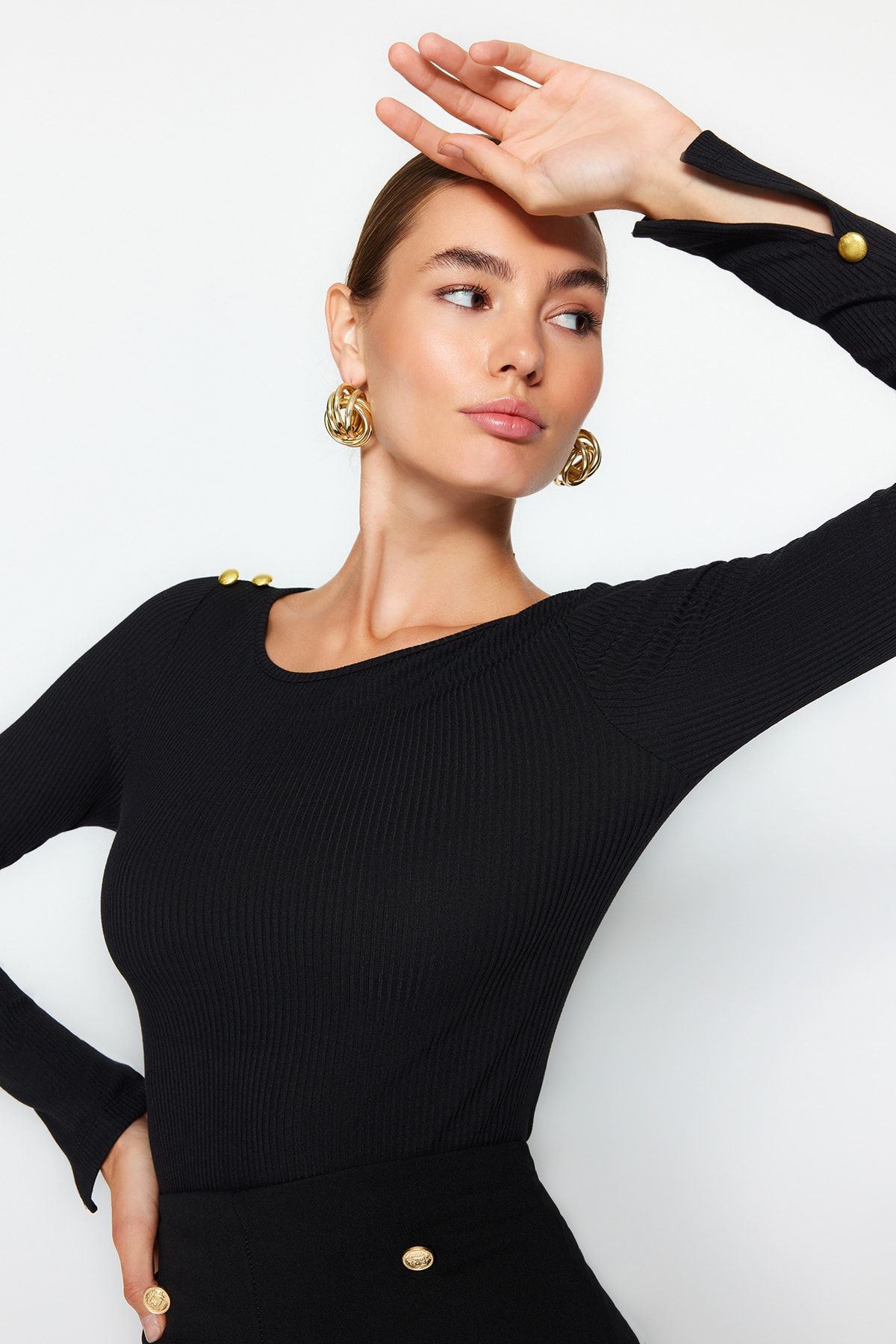 Trendyol Collection-Чорна блузка з ребристим вирізом-човником з довгими рукавами на ґудзиках Orme Блузка з довгим рукавом TWOAW24BZ00052 1