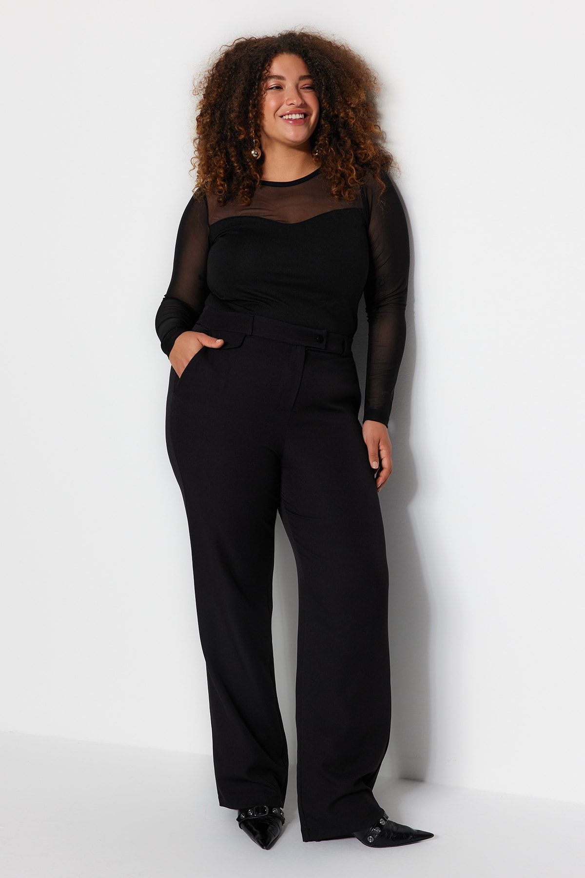 Trendyol Curve-Pantaloni drepti negri cu talie înaltă - țesătură TBBAW24AR00000 2