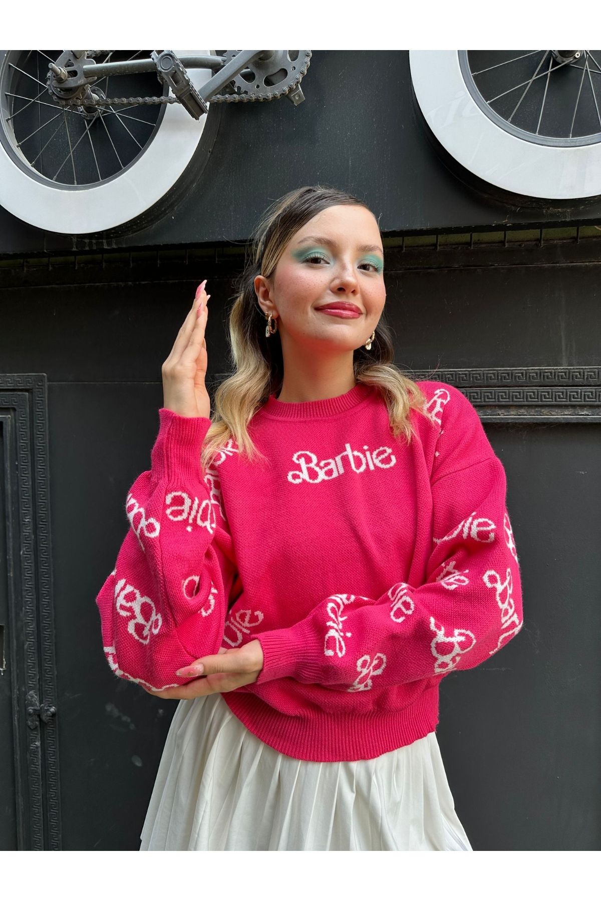 Benisengiydir Rosafarbener Damenpullover mit Barbie-Print vorne und an den  Ärmeln