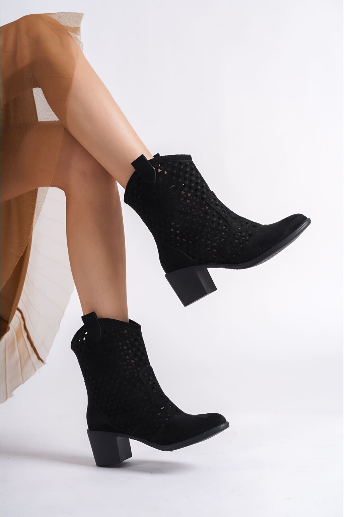 Lives Siyah Süet Topuklu Bot DRN2900100