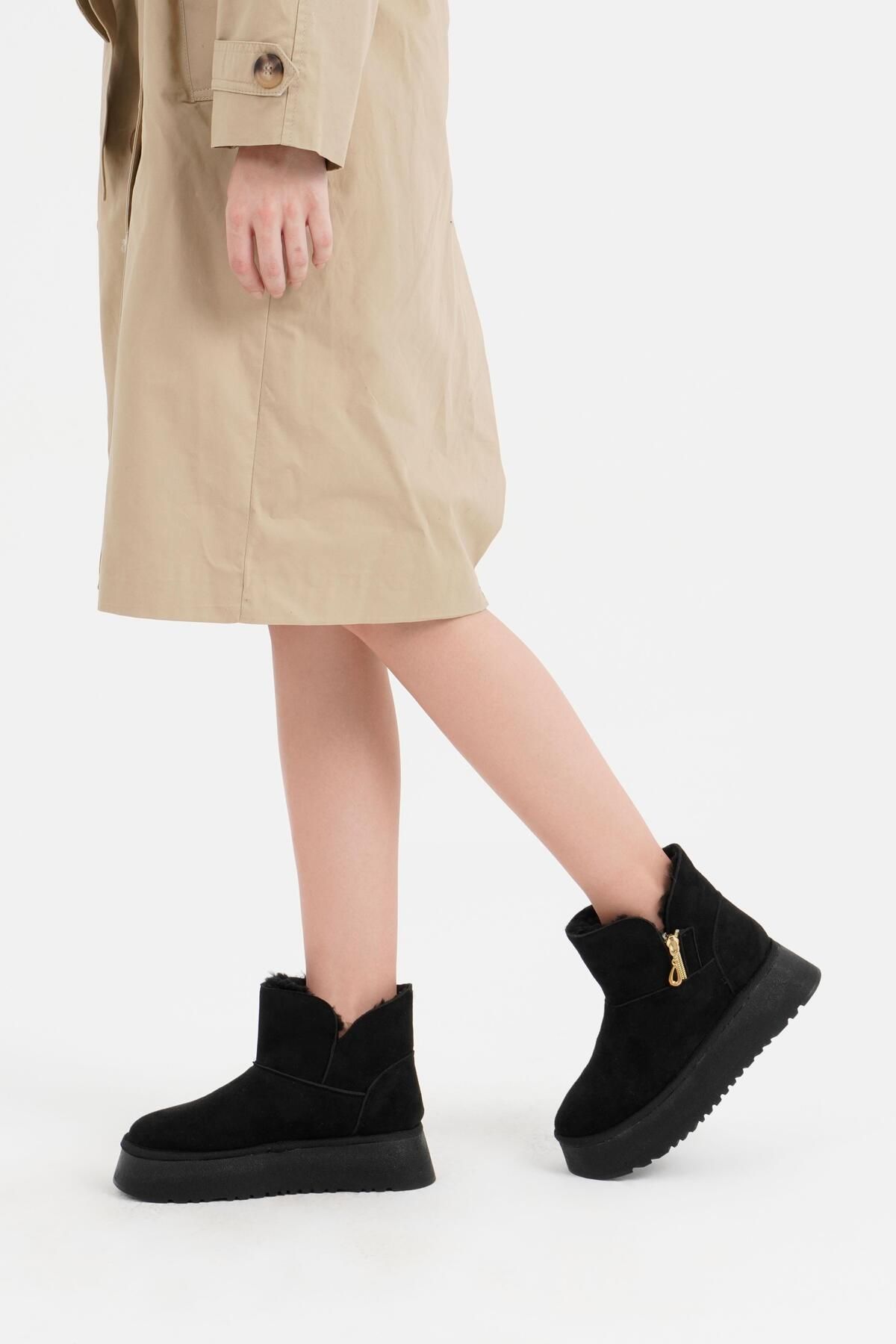 Ugg kip boots black deals