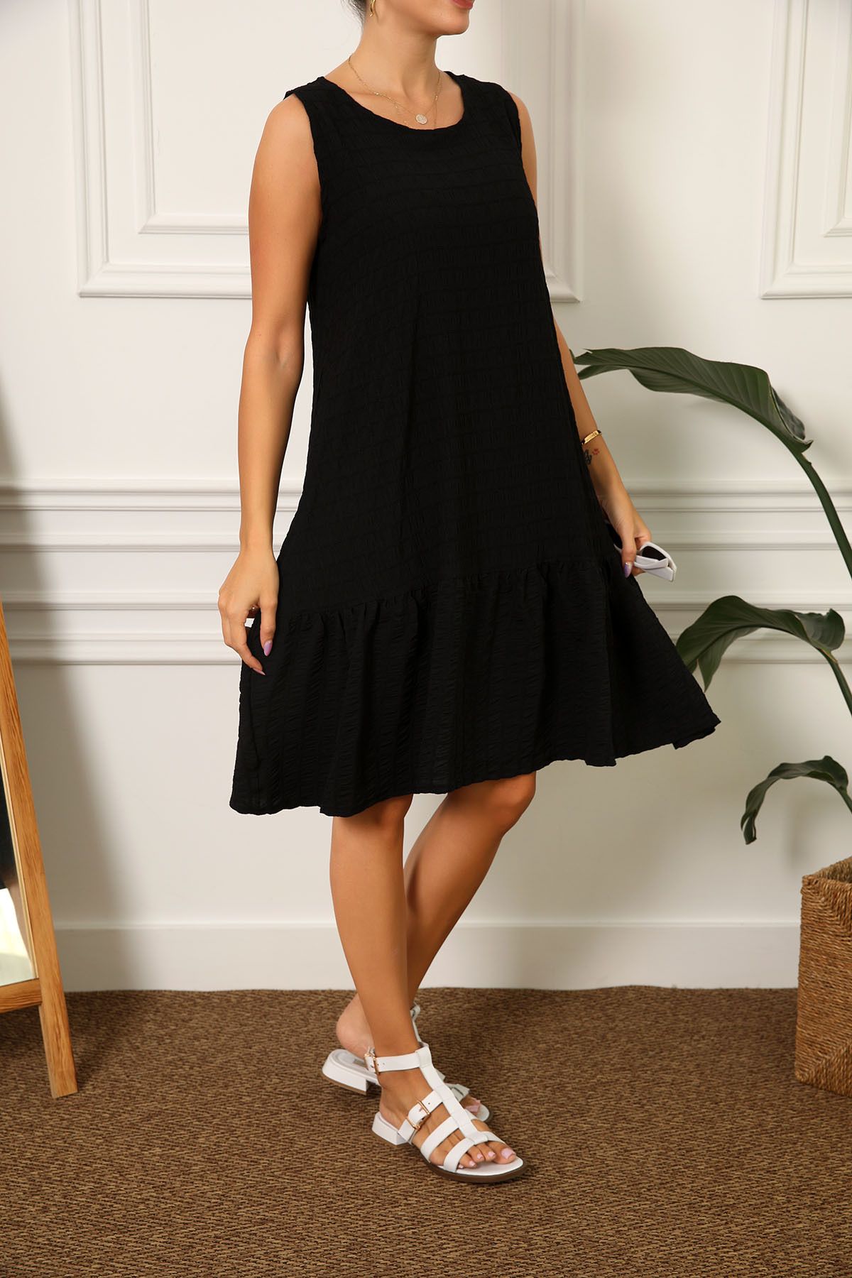 Black shift deals skirt