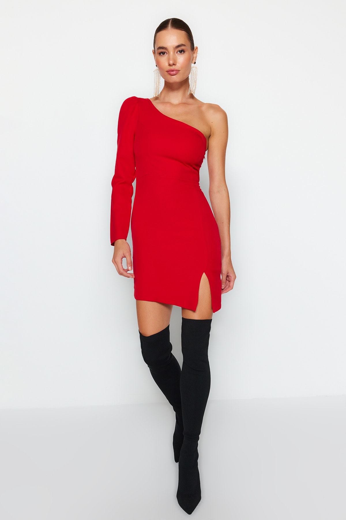 Trendyol Collection Czerwona dopasowana, tkana mini sukienka wieczorowa na st...