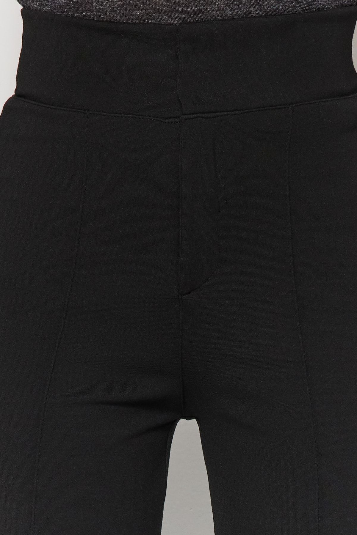 Trendyol Collection-Schwarze, hoch taillierte, gerippte, elastische Taille, schmale Passform, dicke Strickhose TWOAW24PL00114 2