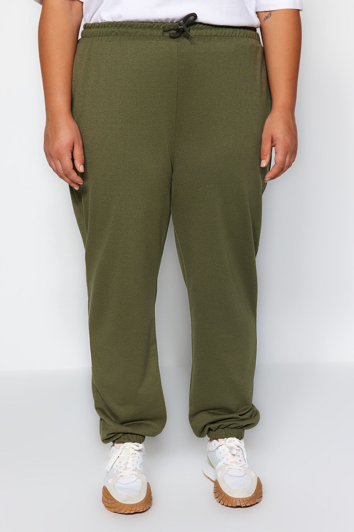Trendyol Curve-Khaki Jogger Elastic Leg Knitted Plus Size Sweatpants Tbbss22Ea0065 3