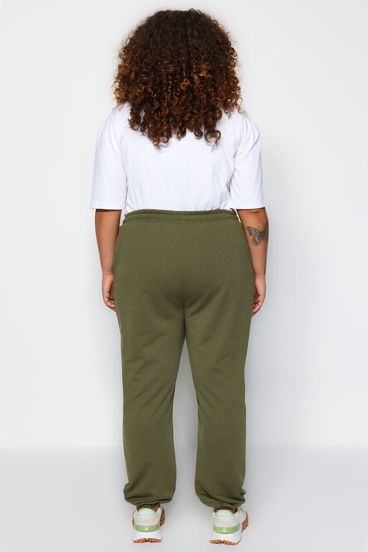 Trendyol Curve-Khaki Jogger Elastic Leg Knitted Plus Size Sweatpants Tbbss22Ea0065 5