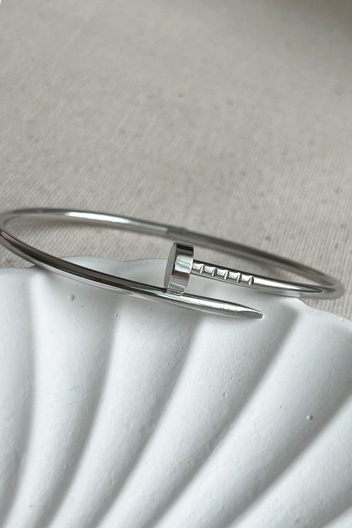 Cartier bracelet sales silver price
