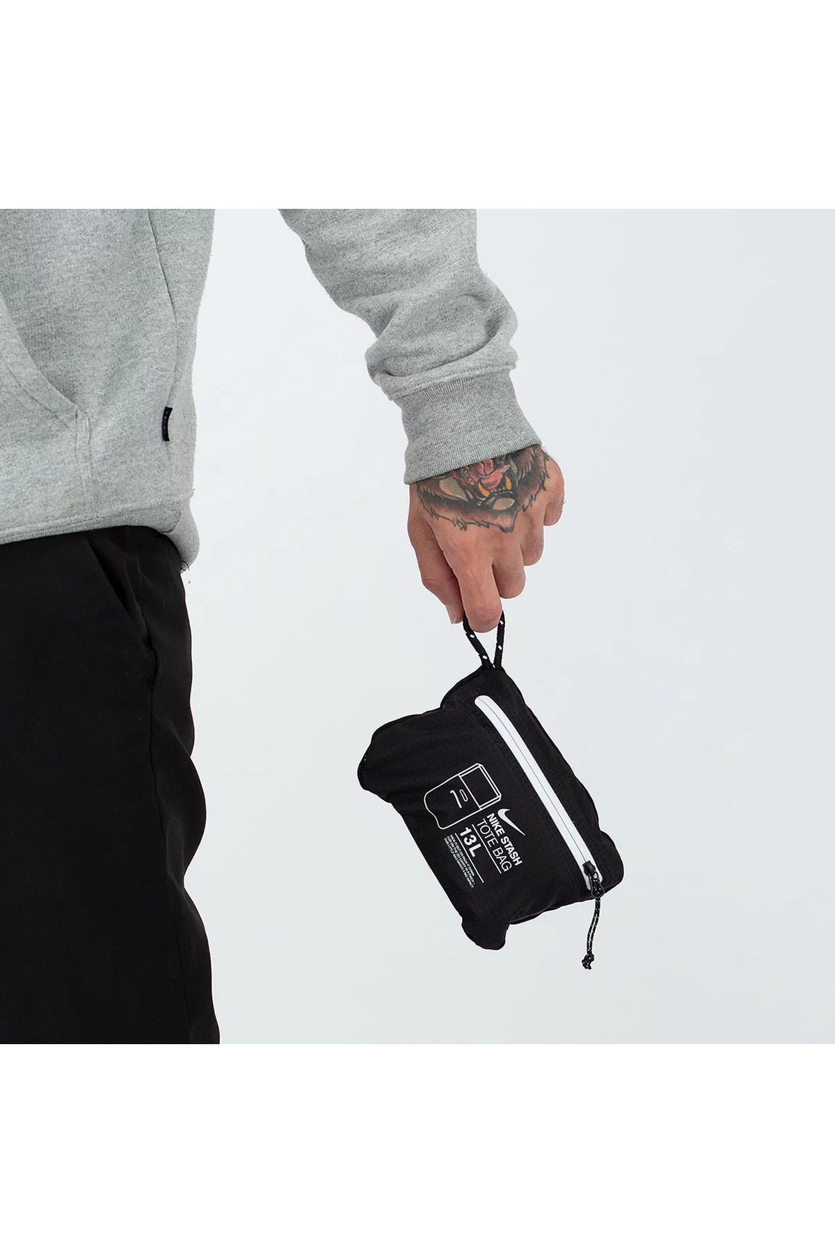 Nike Stash Tote - Black/Black – Kicks Lounge