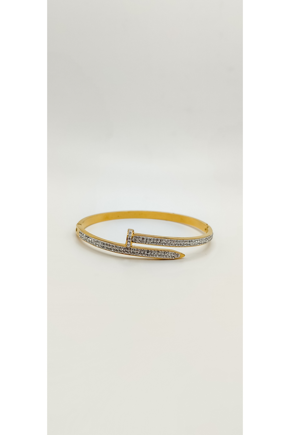 Vip Seri Zirkon Taşlı Çelik Düz Tasarım Çivi Kelepçe Bileklik