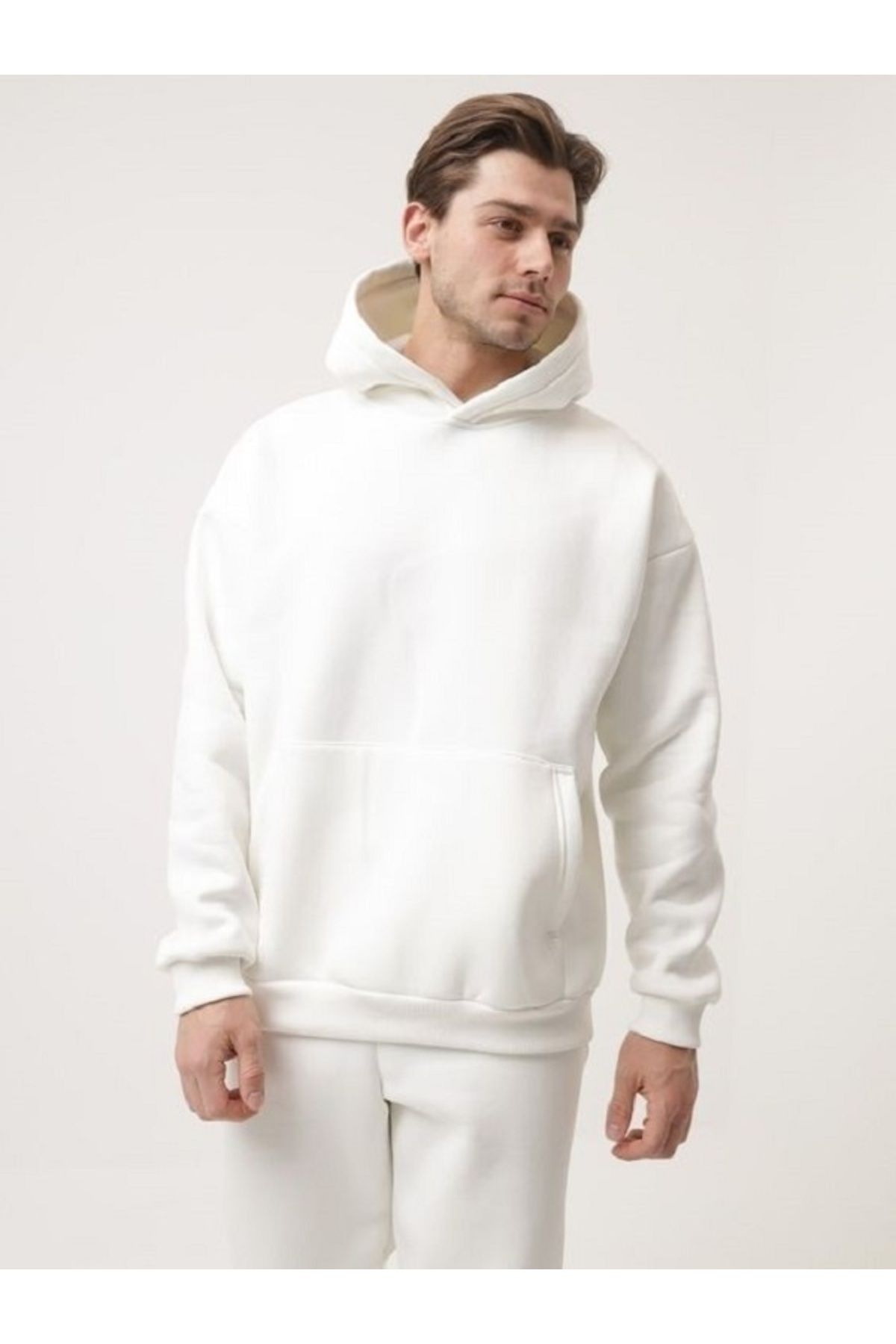 Oversized hoodie shop and sweatpants