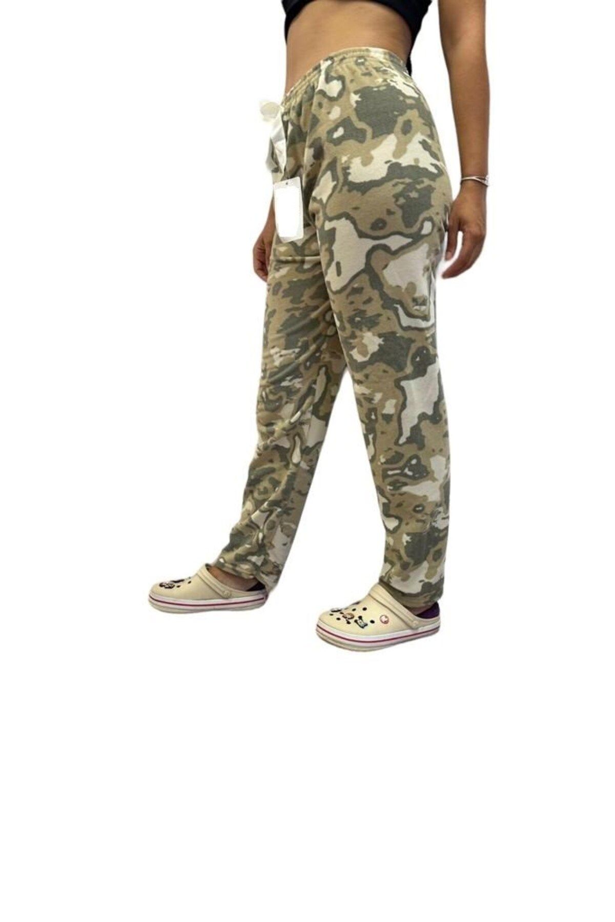 Camo tracksuit hot sale bottoms women's