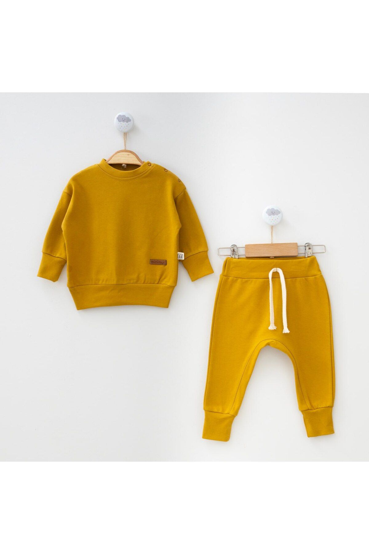 Newborn top and shop bottom set