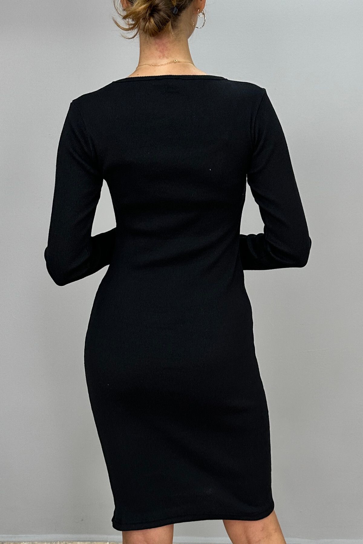 https://cdn.dsmcdn.com/ty991/product/media/images/prod/SPM/PIM/20230829/00/bfaad098-291e-3956-91d2-7b53f1318d5f/1_org_zoom.jpg