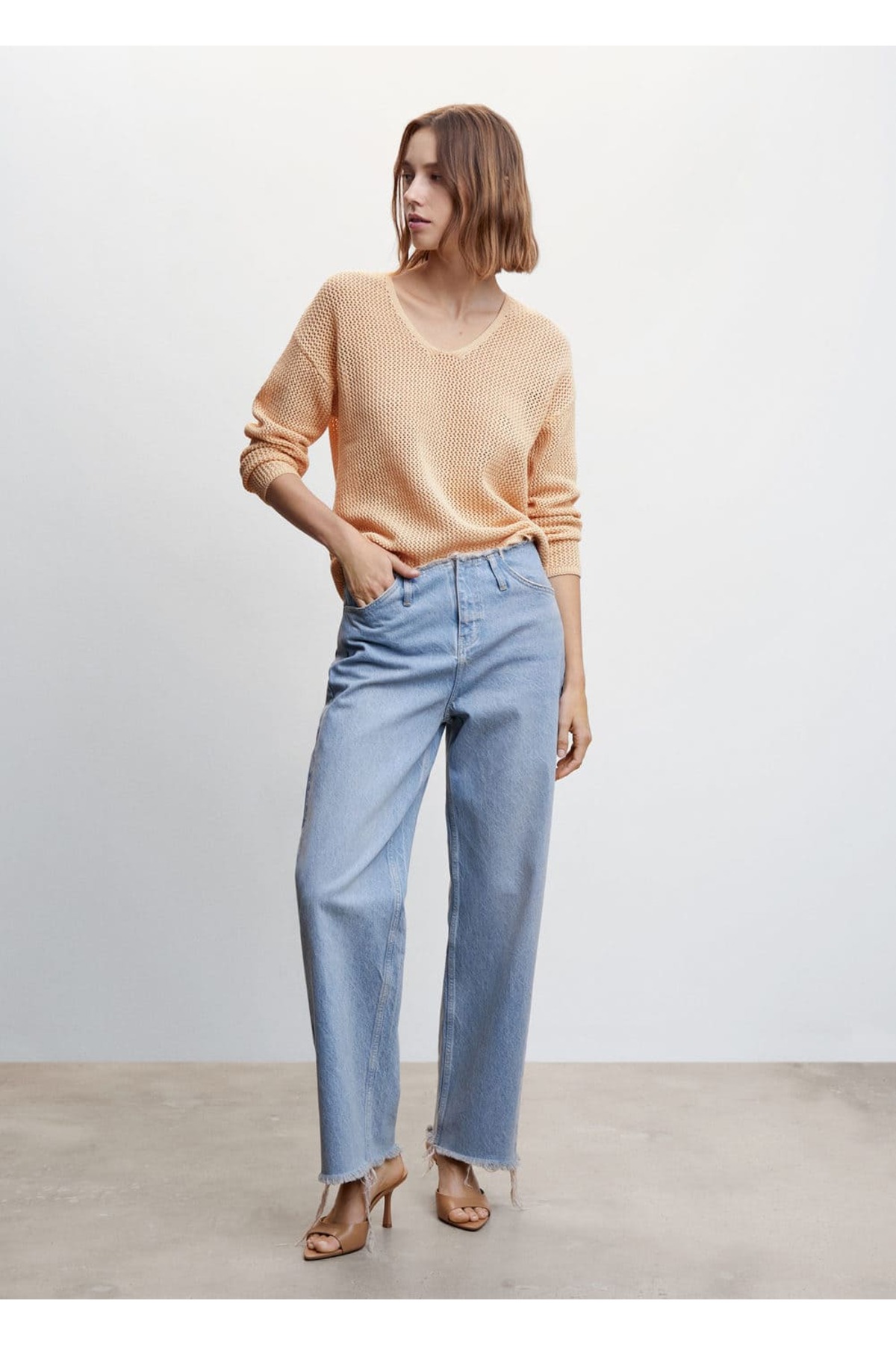 بافت و پلیور زنانه بژ منگوMANGO | 47005874 اورجینال - تصویر 2