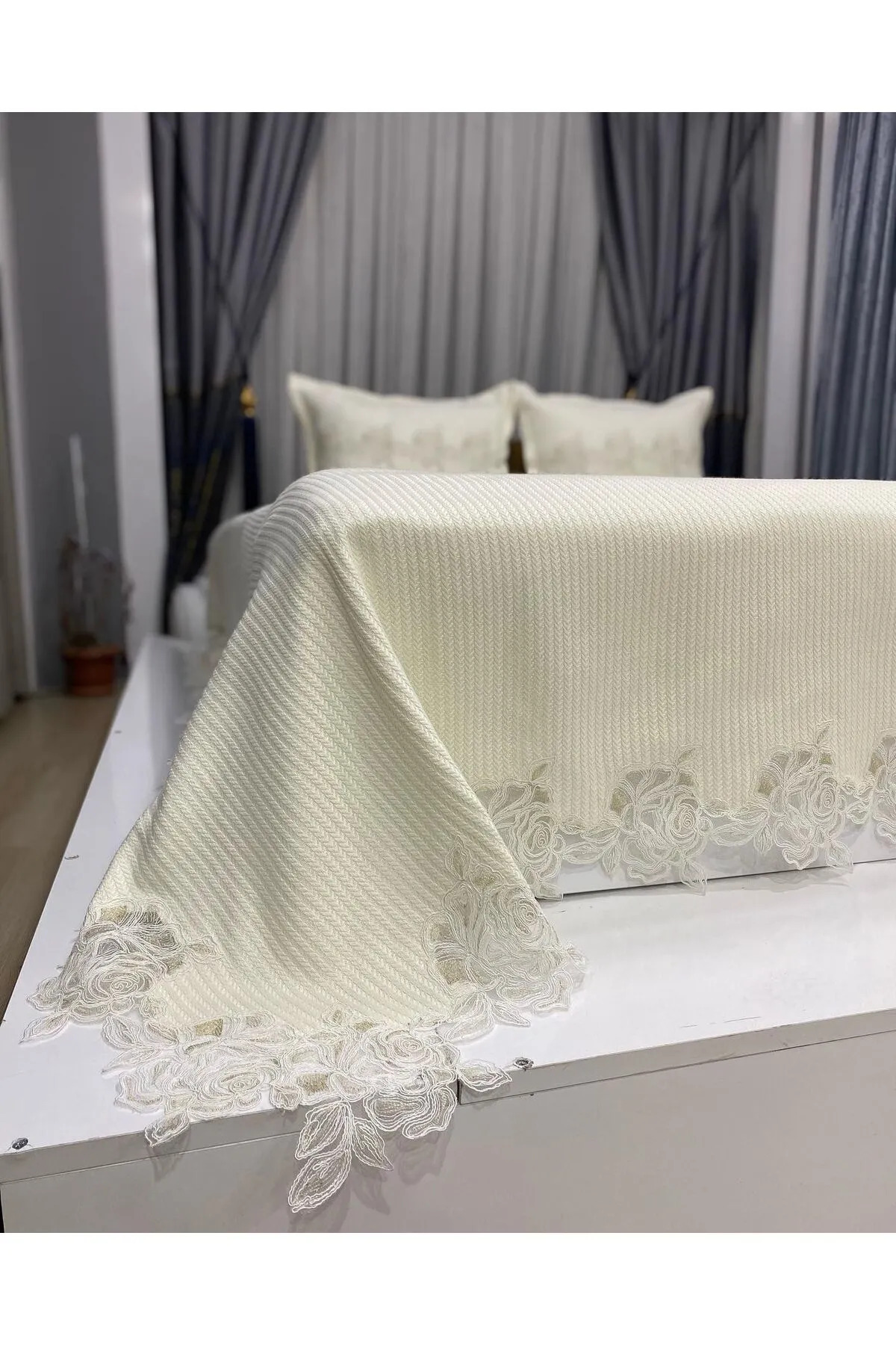 Genel Markalar %100 Pamuk Şönil Güpürlü Örgü Beyaz Çift Kişilik Pike Takımı Yatak Örtüsü 240x260 2