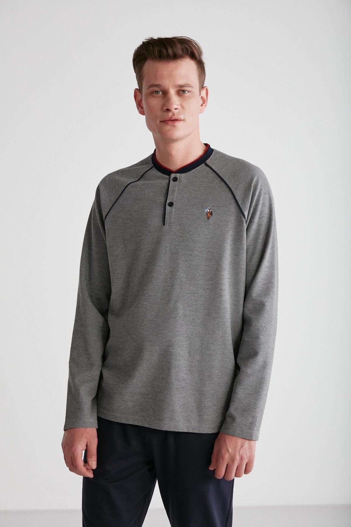 ست پیژامه خاکستری مردانه پایه. POLO ASSN. لباس خواب آنتراسیت ملانژ 024K.1ZE8.T.7.A3GR4P U.S. Polo Assn.