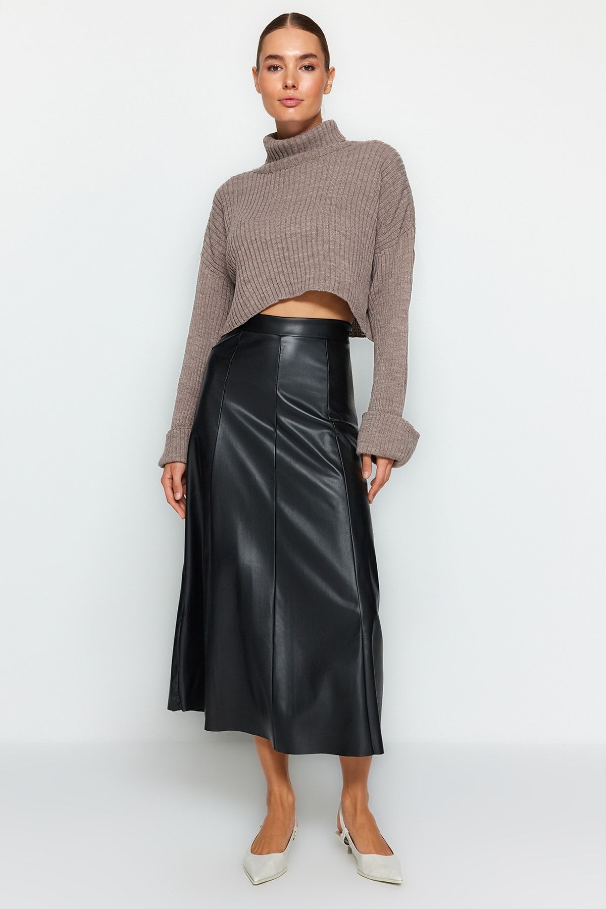 Trendyol Collection-Fustă maxi cu talie inalta neagră din imitatie piele TWOAW24ET00151 1