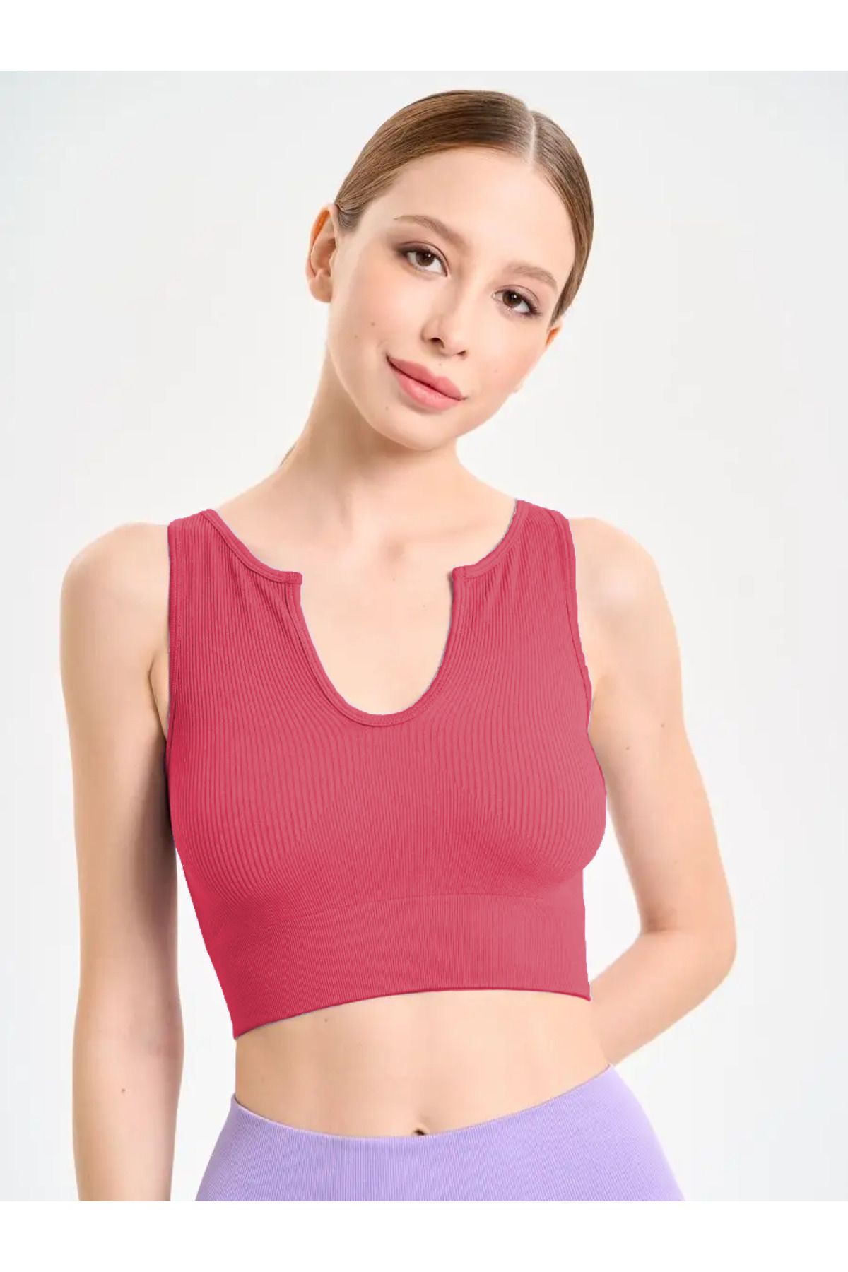MİSTİRİK-Model Florio Tesatura Tricotata Fara Cusaturi Bluza Fermanta Biker Crop Model Culoare Bordeaux 1