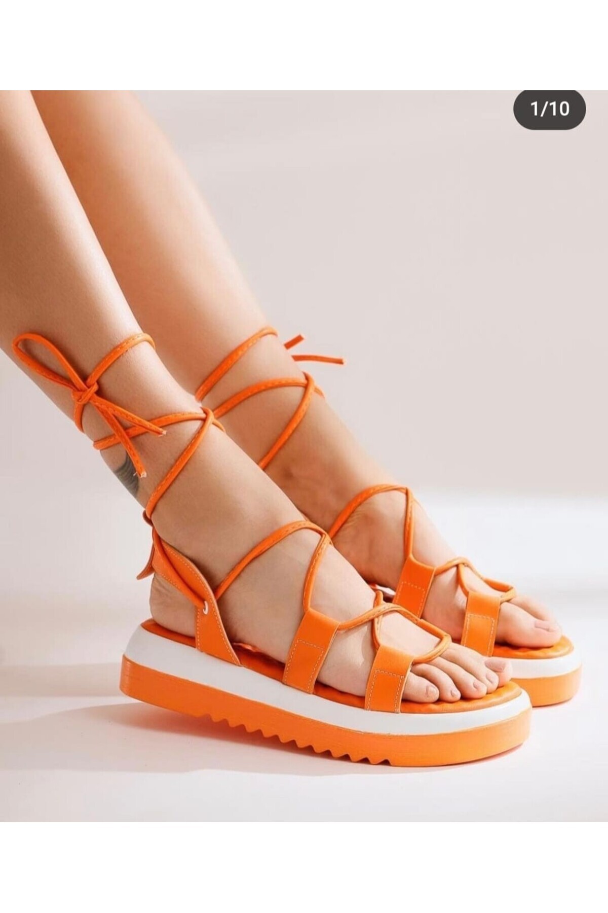 Turuncu Cilt Bağcıklı Sandalet