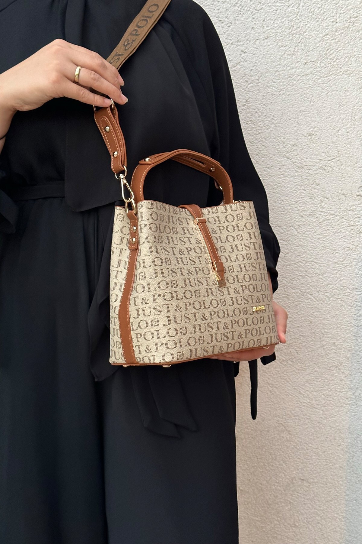 Mink Tan Print Waterproof 3 Eyes Women's Shoulder Bag 22x20cm PBU4002