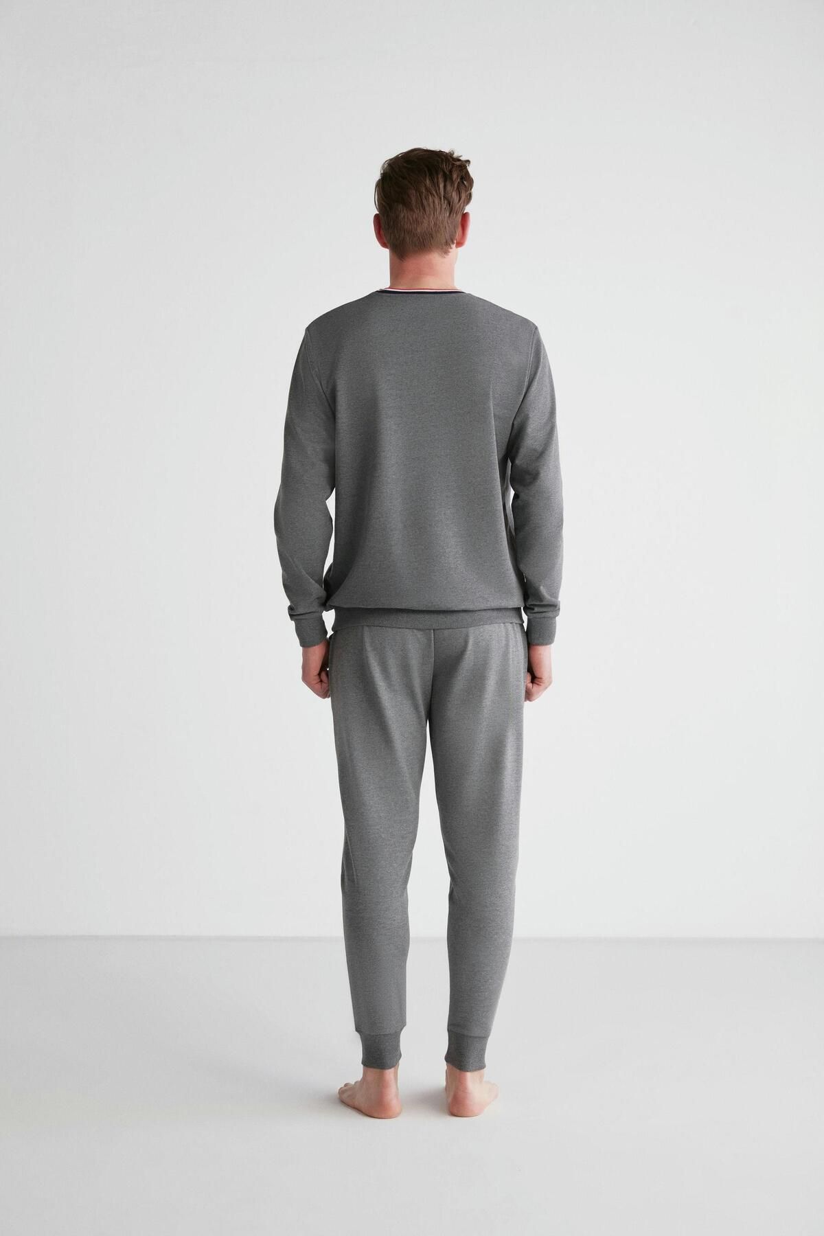 ست پیژامه خاکستری مردانه پایه. POLO ASSN. لباس خواب یقه گرد آنتراسیت ملانژ 024K.1.Z.8E7.TA.0G.R3P U.S. Polo Assn.