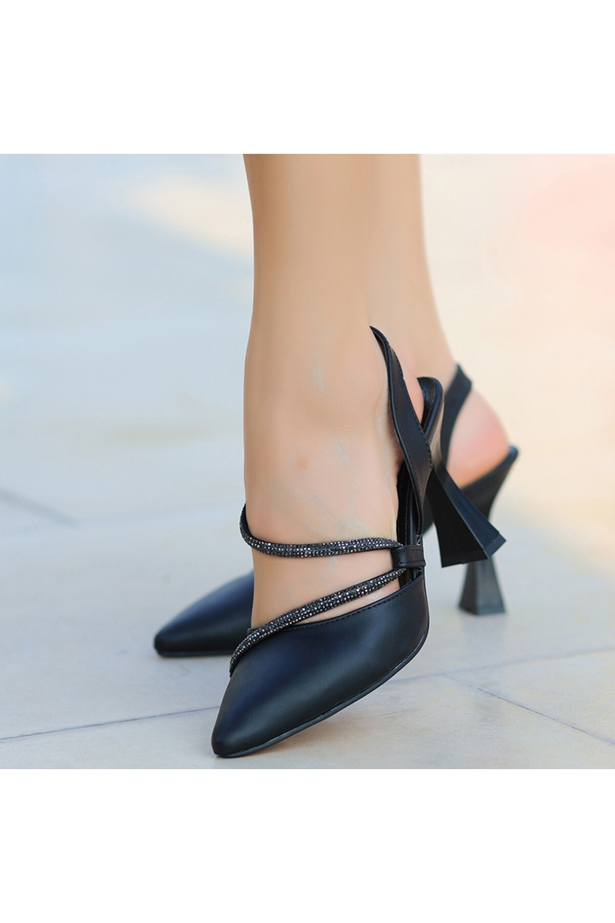Wost Siyah Cilt Topuklu Ayakkabı