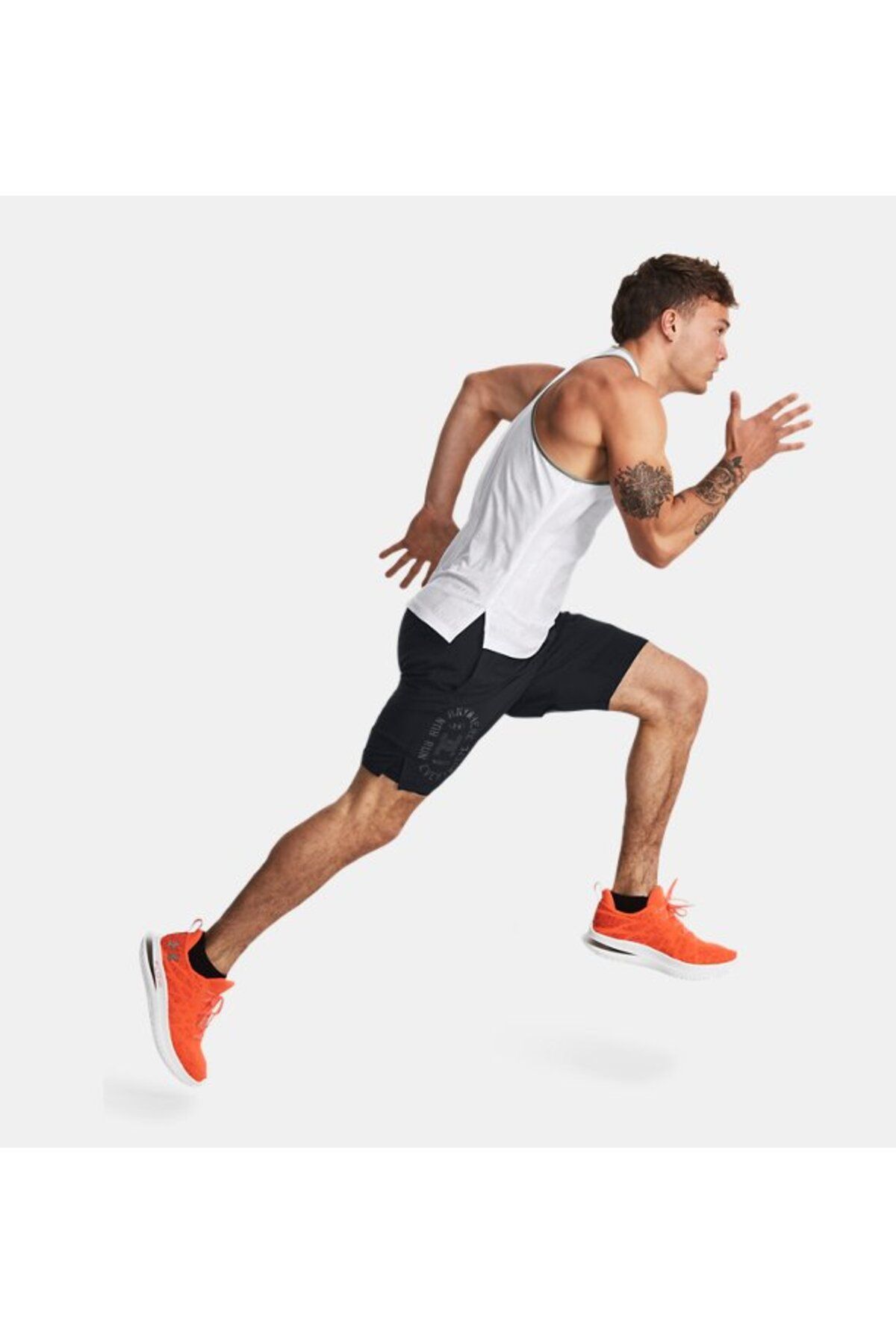 شورت ورزشی مشکی مردانه UA در همه جا کوتاه 1379294 001 رانینگ می شود Under Armour