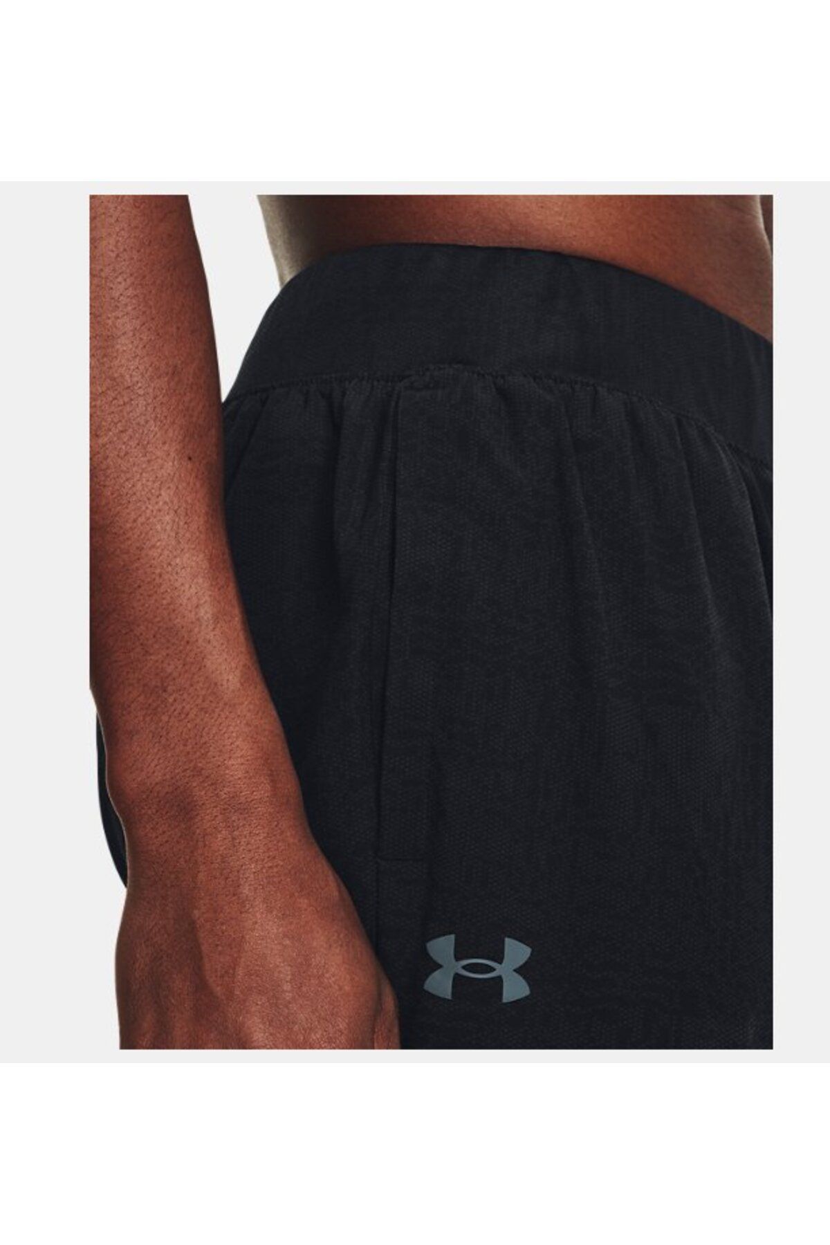 شلوار گرمکن ورزشی مشکی مردانه آبشار بافته شده در UA شش 1379682 001 Under Armour