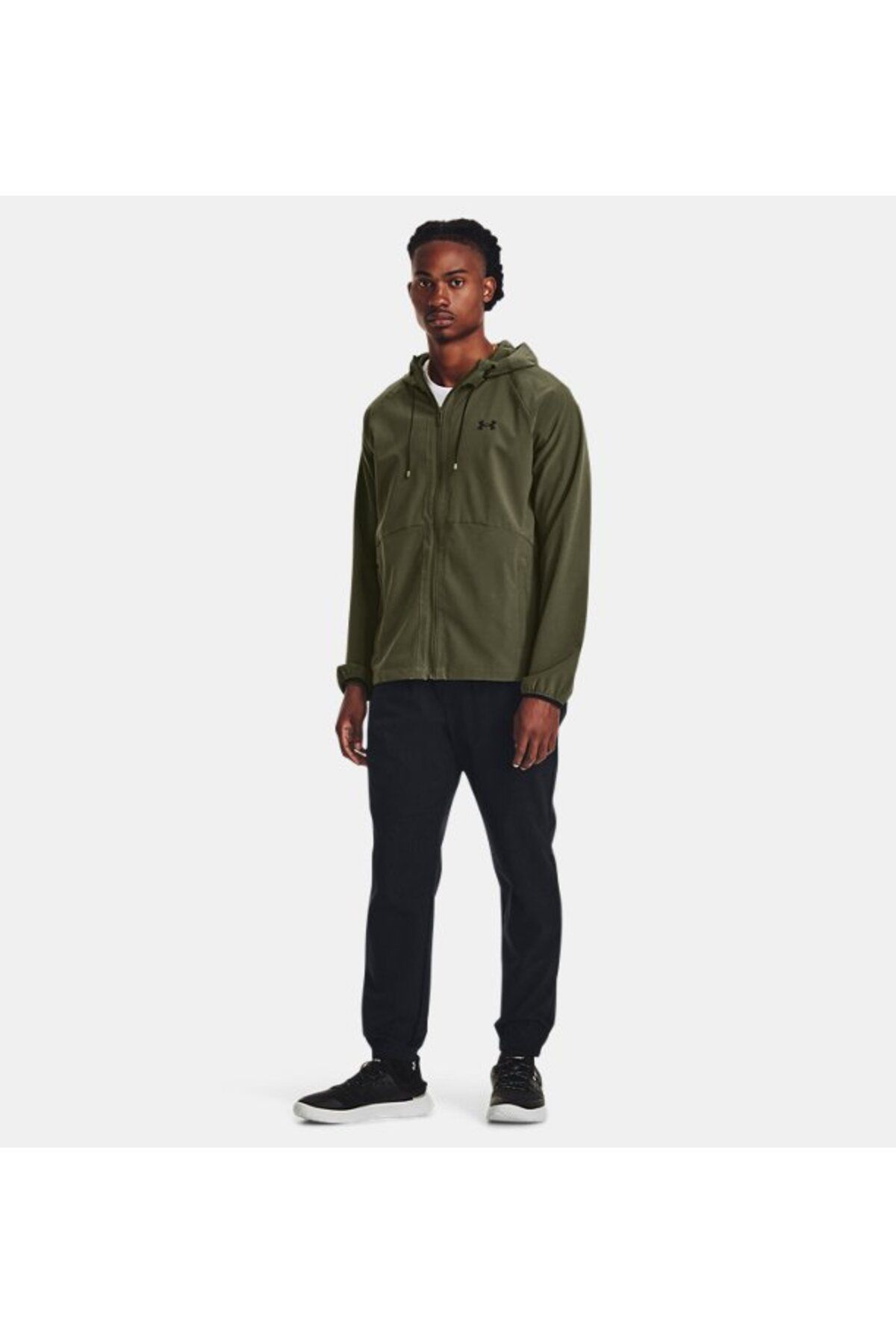 شلوار گرمکن ورزشی مشکی مردانه آبشار بافته شده در UA شش 1379682 001 Under Armour