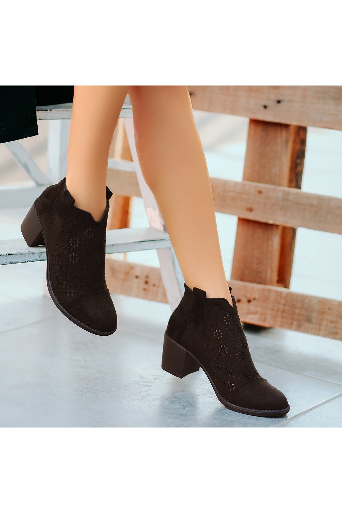 Wiwa Siyah Süet Topuklu Bot