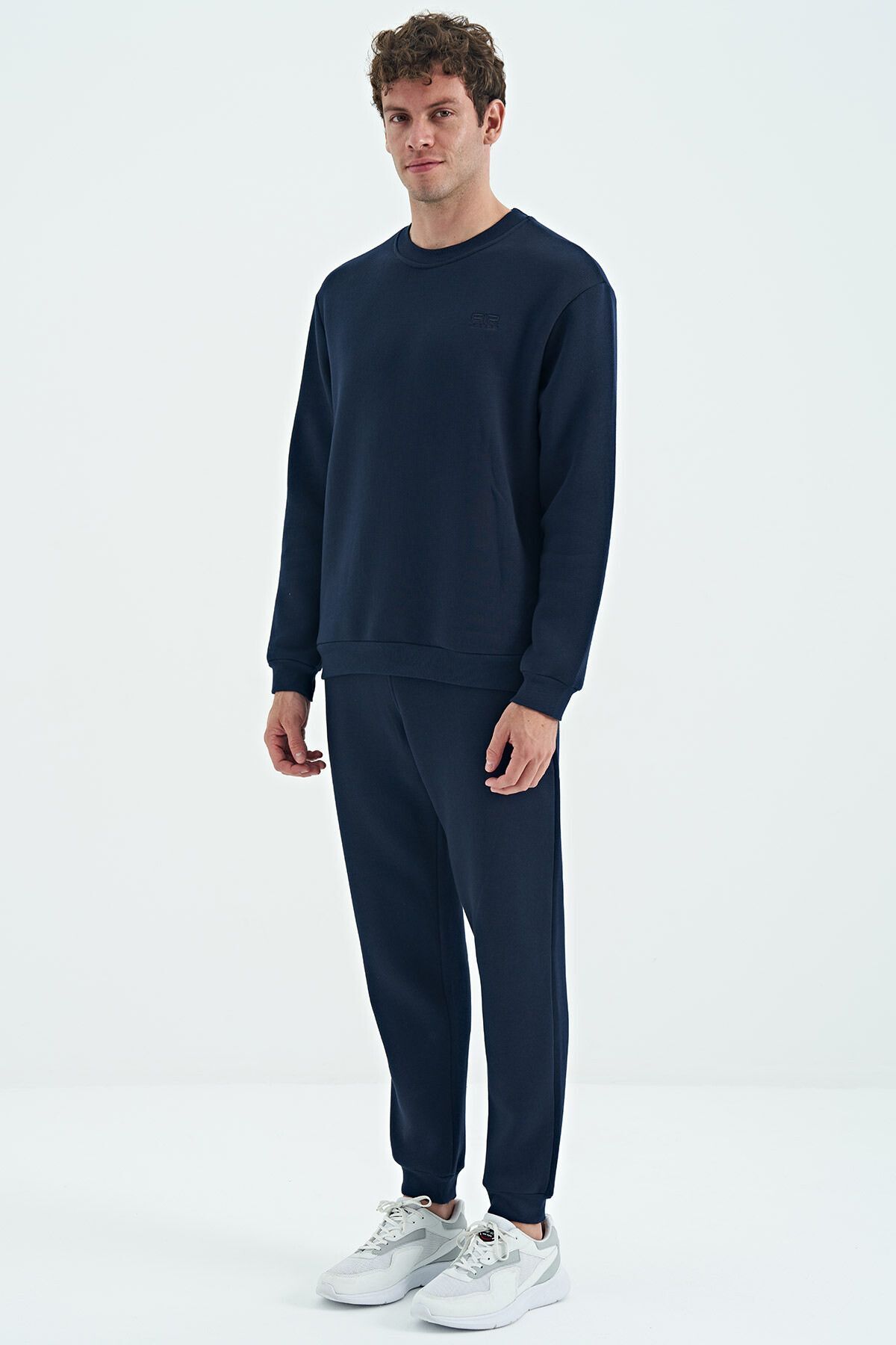Gold sales sweatsuit mens