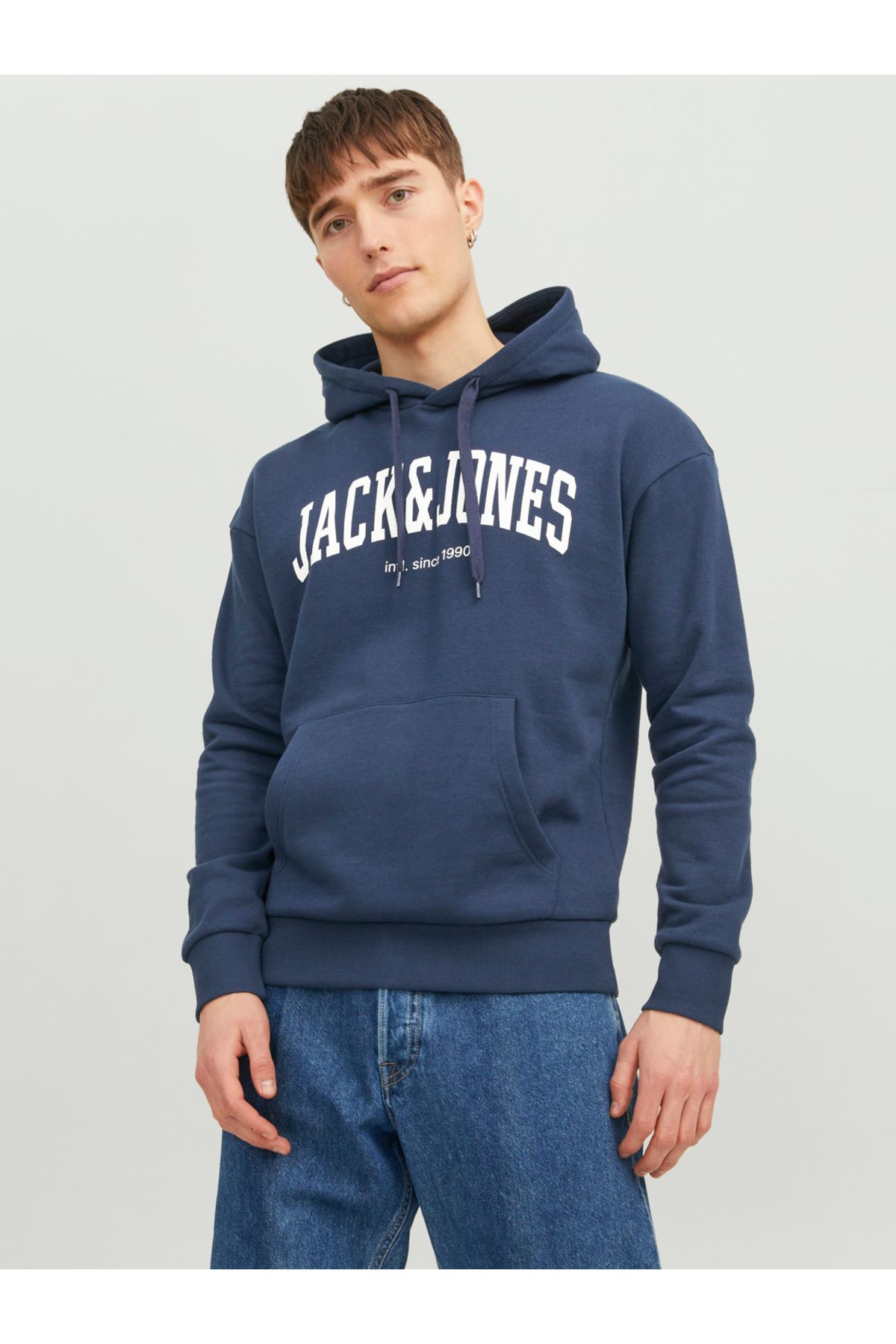 Толстовка с капюшоном и принтом логотипа Jack & Jones — Josh TYCLTBI22N169356821493857