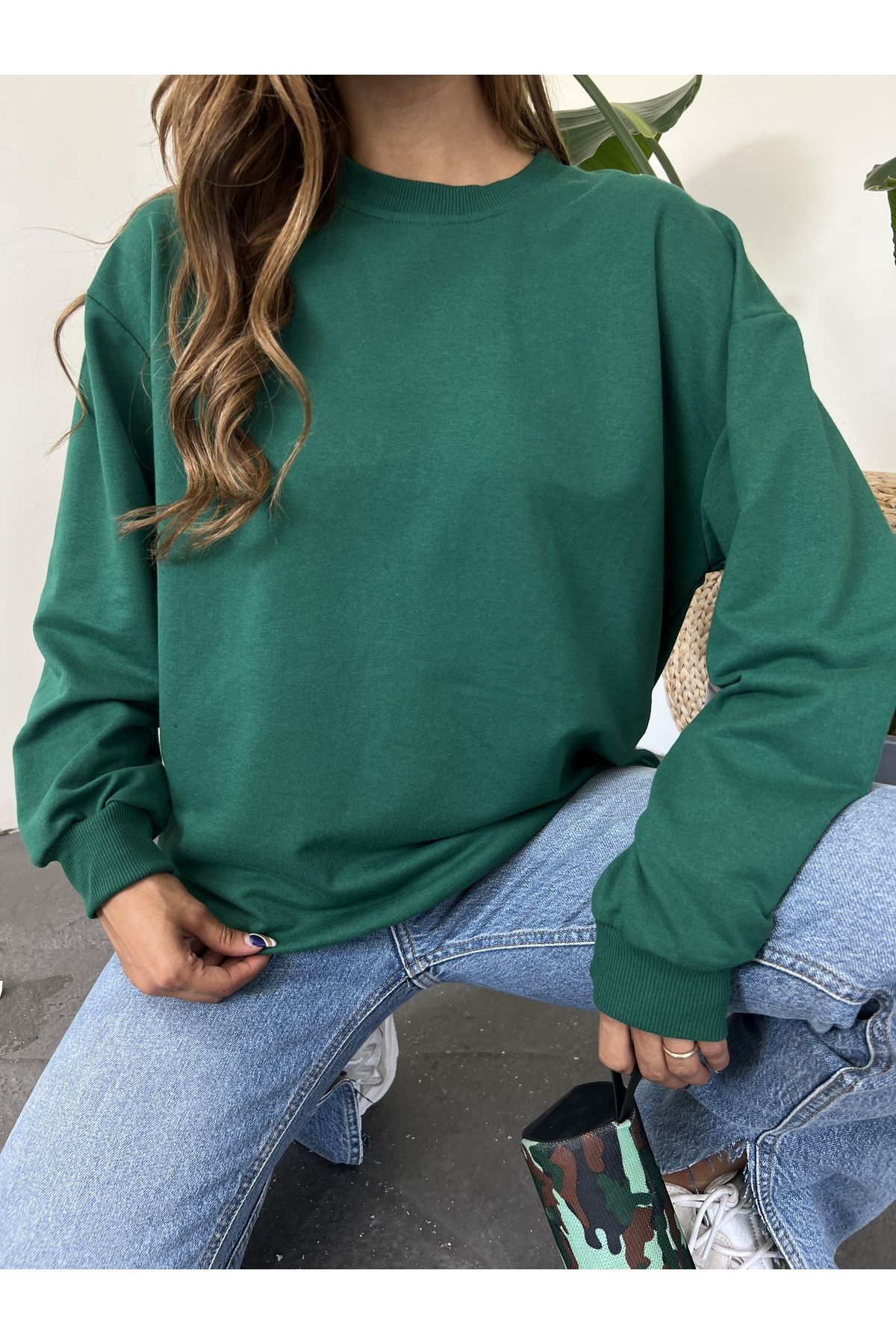 Dark green deals crew neck sweater