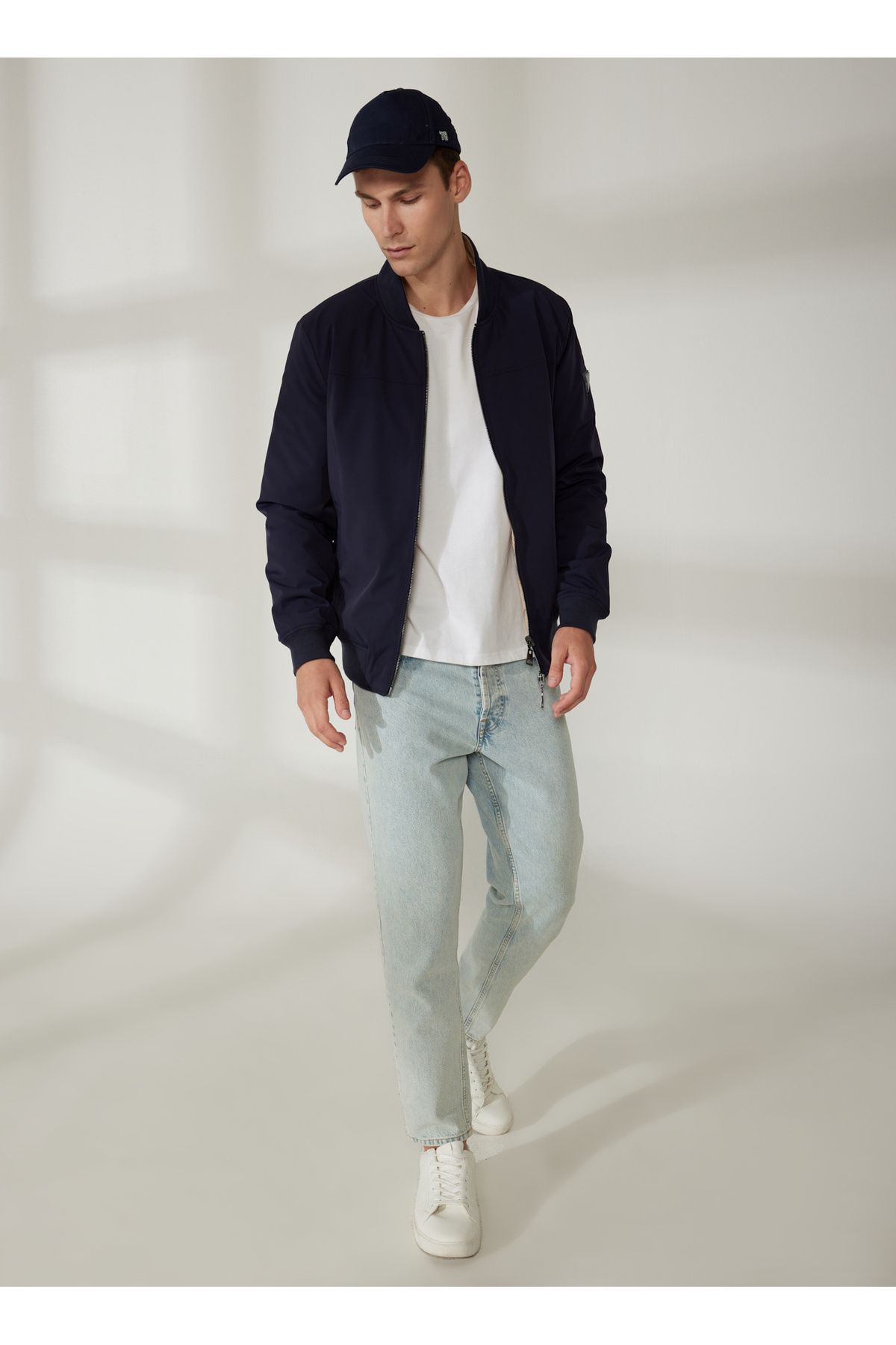 Guess Normal Lacivert Erkek Ceket REVERSIBLE BOMBER MEMORY TECH