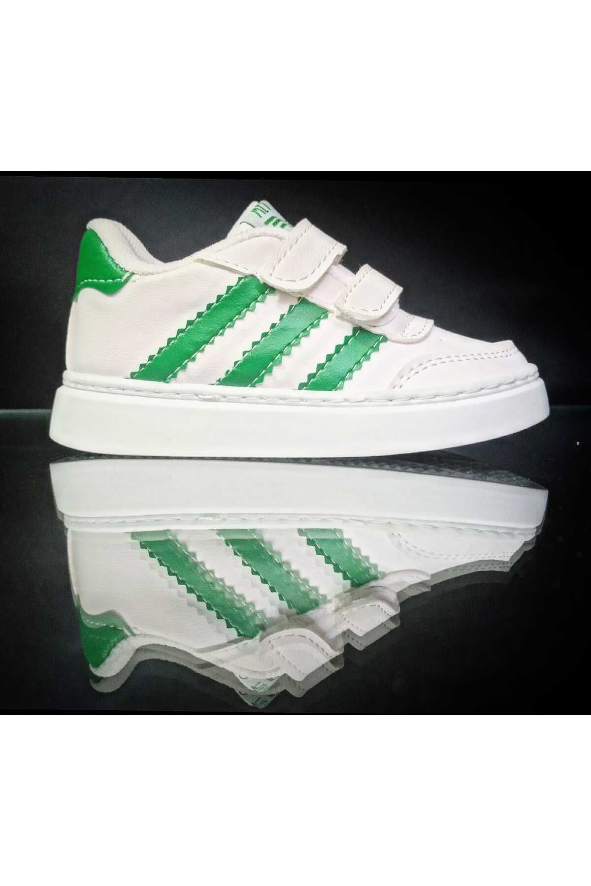 Adidas baby girls' and 2025 boys' shoes  white/green