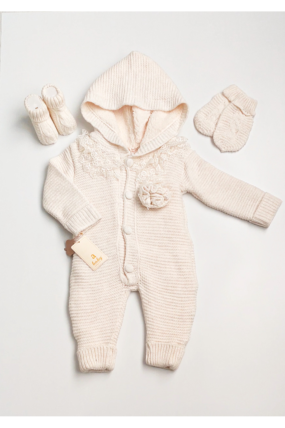 a baby Bebek Tulum Kuzu Astarlı patik ve eldivenli Links Örgü