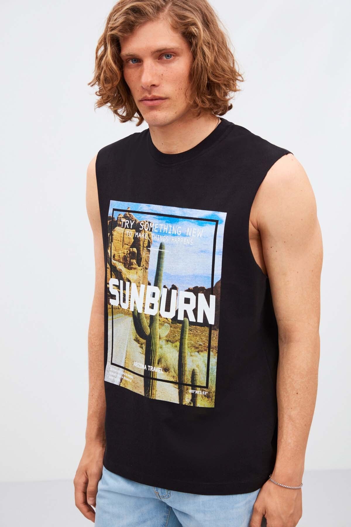 % mit Baumwolle, Sunburn - 100 GRIMELANGE bedruckt Schulterpartie, Trendyol breiter Herren-Unterhemd