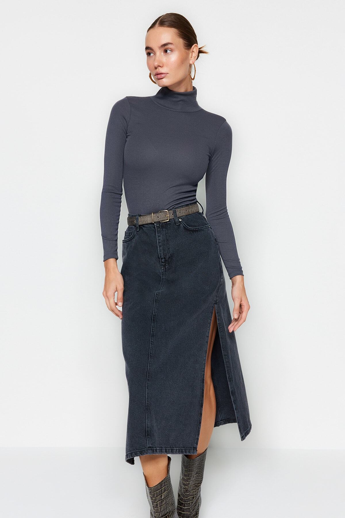 Trendyol Collection Anthrazitfarbene, dehnbare Strickbluse aus hochwertigem, weichem Stoff mit Rollkragen und Rollkragen TWOAW24BZ00119