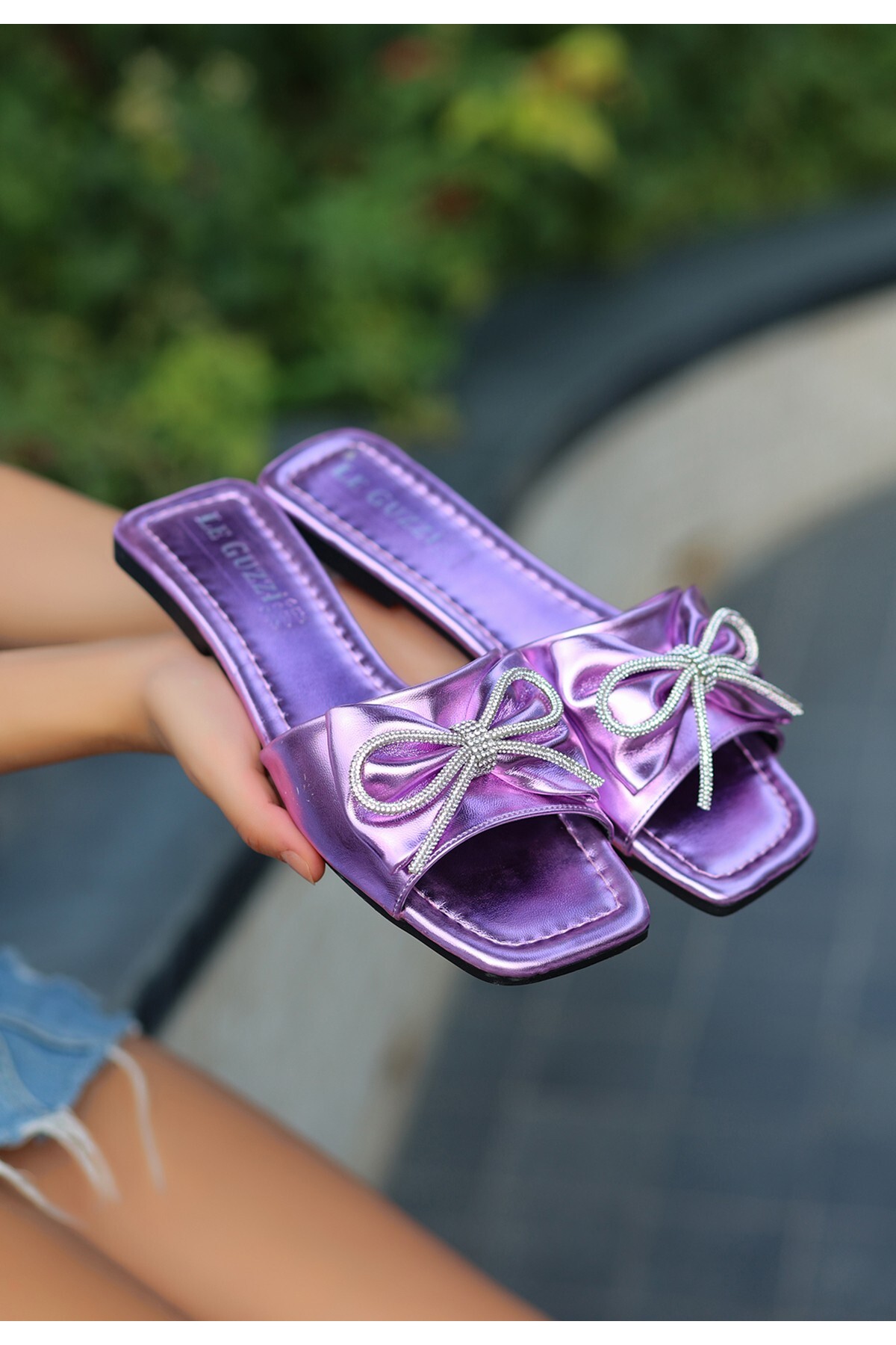 Ciar Lila Rugan Fiyonklu Terlik