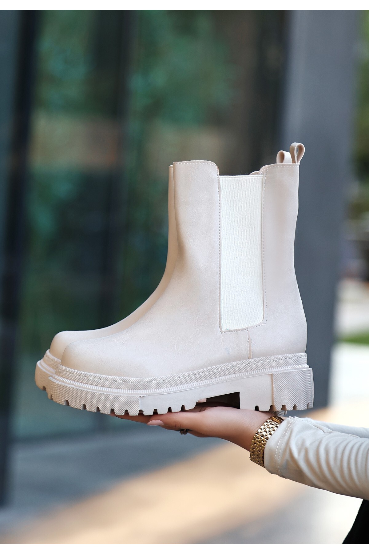 Derla Ten Cilt Topuklu Bot