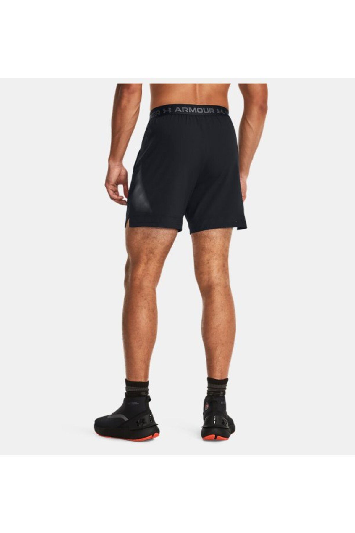 شورت ورزشی مشکی مردانه های گرافیکی بافندگی 6 اینچ Under Armour