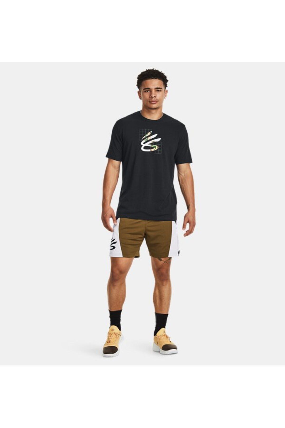 شورت ورزشی سبز مردانه های چلپ چلوپ 1380327 498 Under Armour