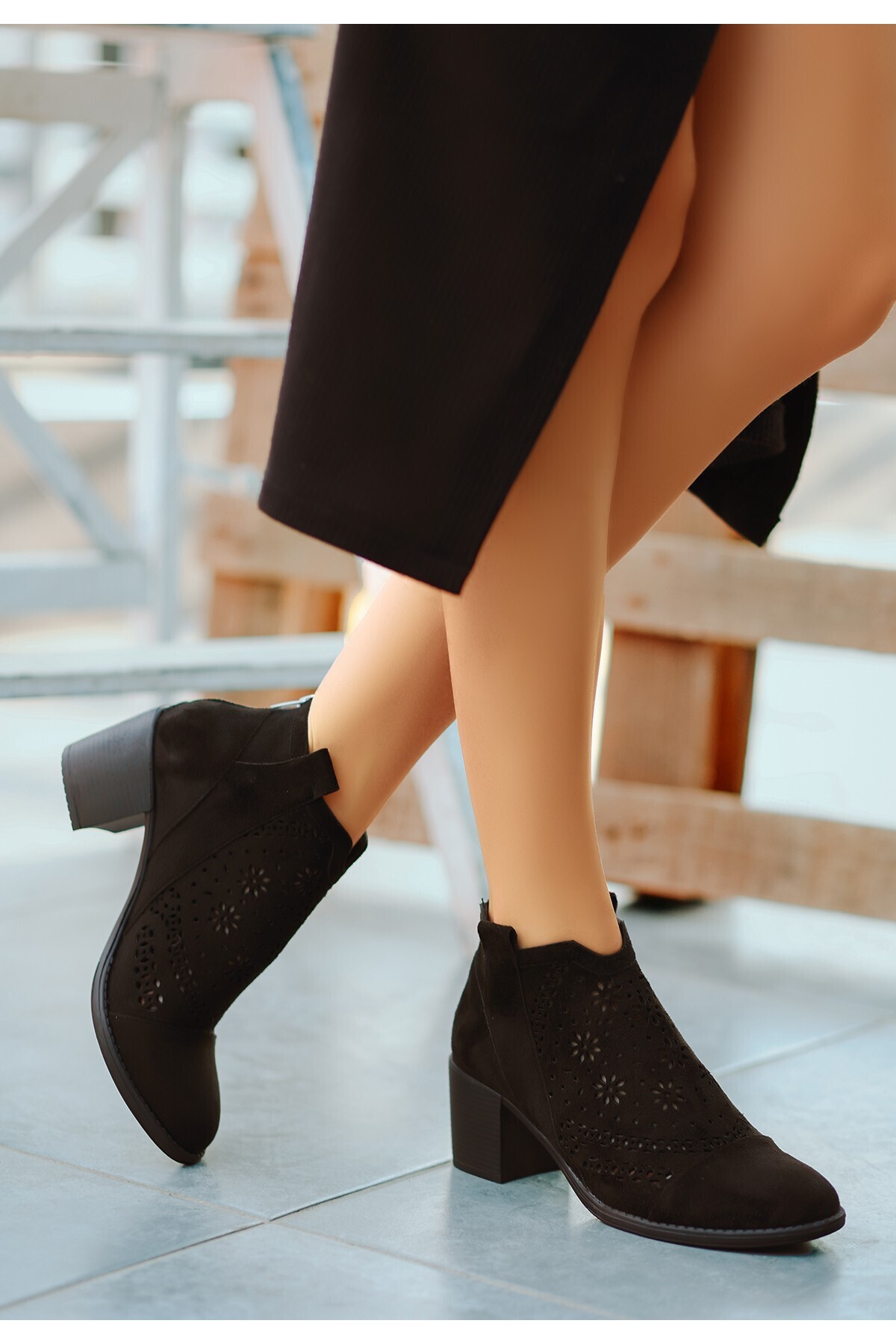 Wiwa Siyah Süet Topuklu Bot