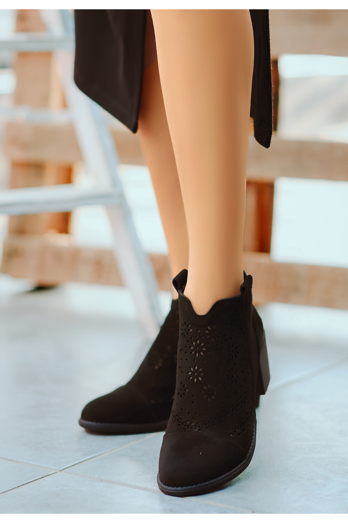 Wiwa Siyah Süet Topuklu Bot
