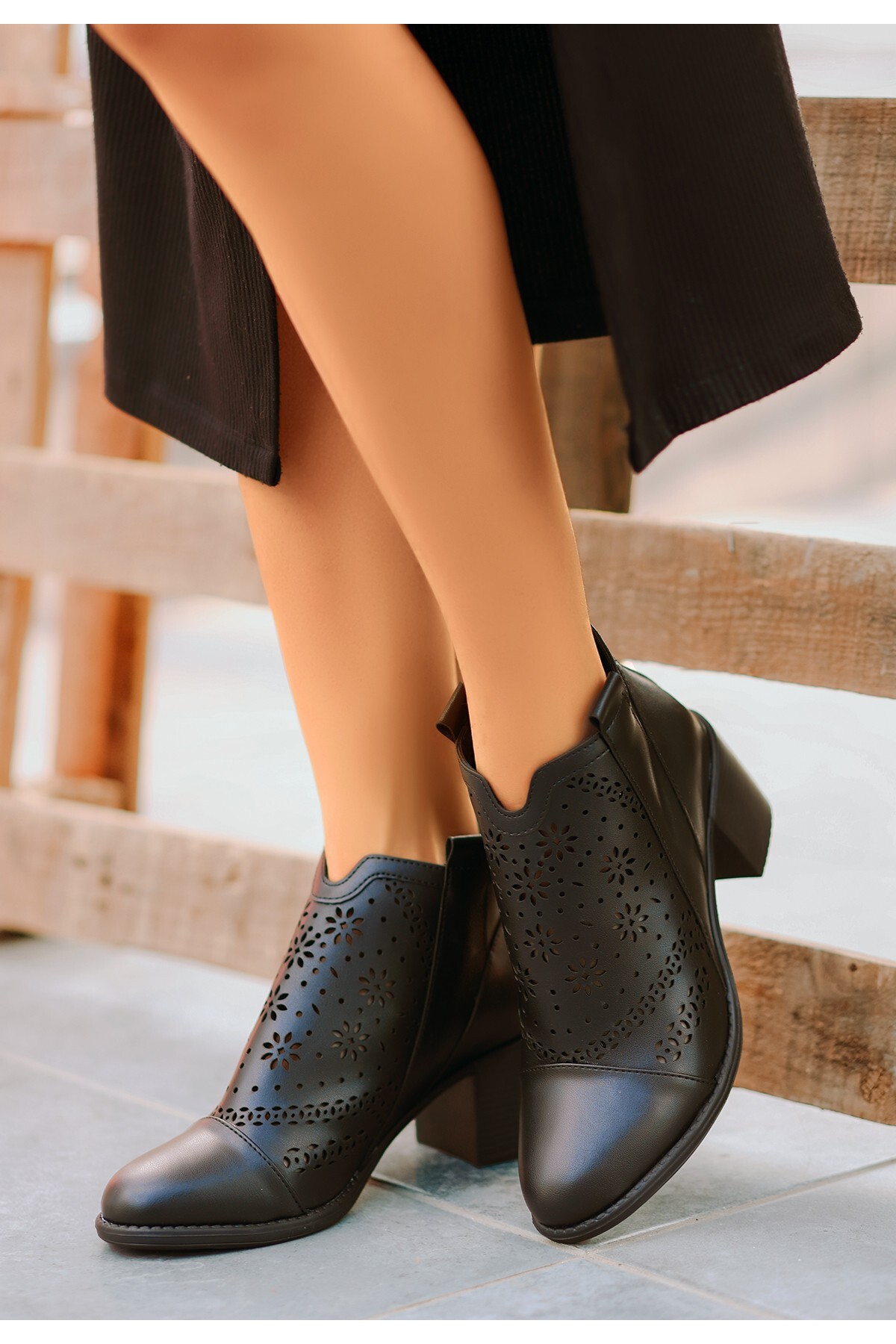 Wiwa Siyah Cilt Topuklu Bot