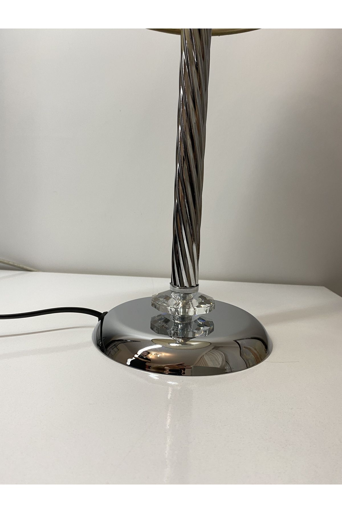 asellus-Mette Twisted Lampshade with crystal detail, stol lamp, Table Lamp chrome Plated (silver color) 8