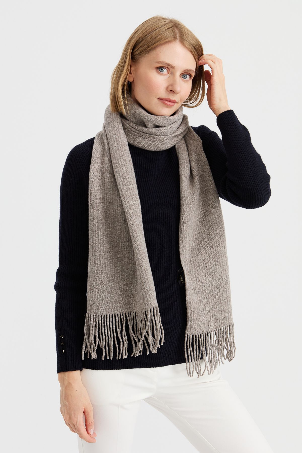 Desen Triko Women s Knitwear Single Color Tasseled Wool Scarf Mink