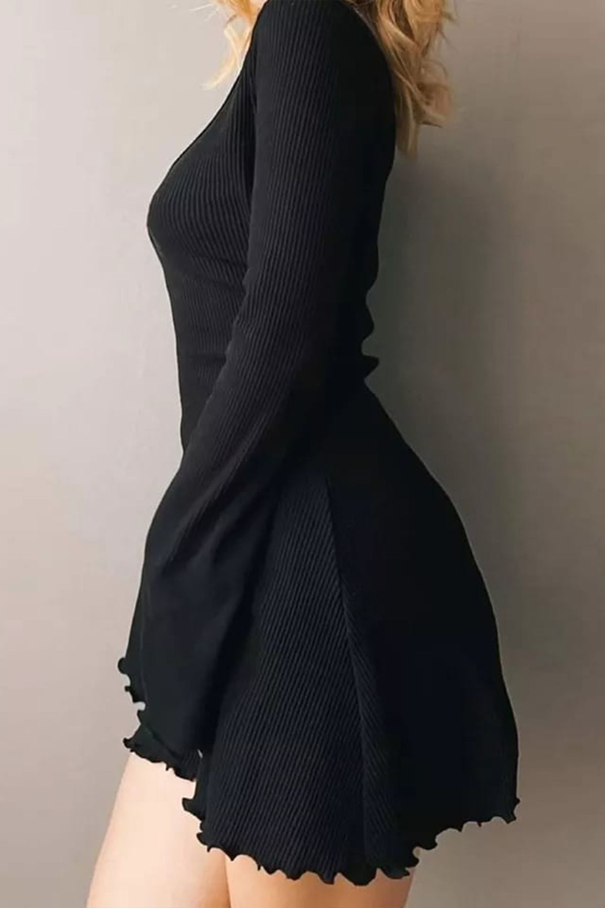 https://cdn.dsmcdn.com/ty994/product/media/images/prod/SPM/PIM/20230904/18/73e4c0b4-f0ee-367f-9d4f-e7a42d88882d/1_org_zoom.jpg